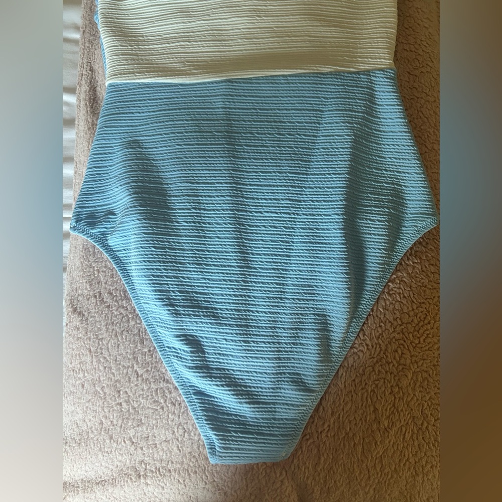 Cupshe Color block Bathing Suit - Picture 11 of 13
